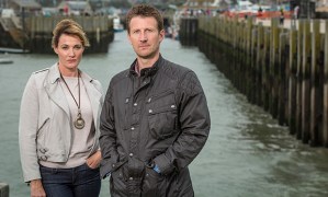 ITV BROADCHURCH SERIES 3 Pictured : SARAH PARISH as Cath and MARK BAZELEY as Jim This photograph is (C) ITV Plc and can only be reproduced for editorial purposes directly in connection with the programme or event mentioned above. Once made available by ITV plc Picture Desk, this photograph can be reproduced once only up until the transmission [TX] date and no reproduction fee will be charged. Any subsequent usage may incur a fee. This photograph must not be manipulated [excluding basic cropping] in a manner which alters the visual appearance of the person photographed deemed detrimental or inappropriate by ITV plc Picture Desk. This photograph must not be syndicated to any other company, publication or website, or permanently archived, without the express written permission of ITV Plc Picture Desk. Full Terms and conditions are available on the website www.itvpictures.com For further information please contact: Patrick.smith@itv.com 0207 1573044