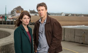 ITV BROADCHURCH SERIES 3 Pictured: ANDREW BUCHAN as Mark and JODIE WHITTAKER as Beth. This photograph is (C) ITV Plc and can only be reproduced for editorial purposes directly in connection with the programme or event mentioned above. Once made available by ITV plc Picture Desk, this photograph can be reproduced once only up until the transmission [TX] date and no reproduction fee will be charged. Any subsequent usage may incur a fee. This photograph must not be manipulated [excluding basic cropping] in a manner which alters the visual appearance of the person photographed deemed detrimental or inappropriate by ITV plc Picture Desk. This photograph must not be syndicated to any other company, publication or website, or permanently archived, without the express written permission of ITV Plc Picture Desk. Full Terms and conditions are available on the website www.itvpictures.com For further information please contact: Patrick.smith@itv.com 0207 1573044